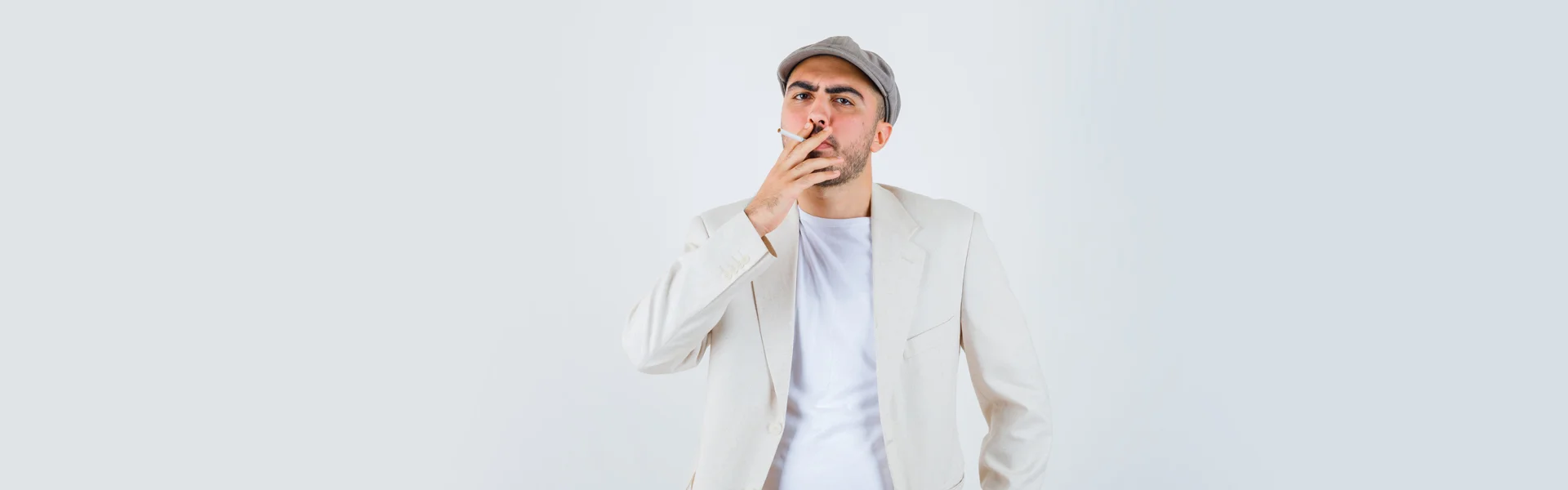 Effects of Smoking and Vaping on oral health